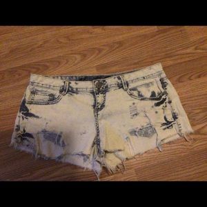 Women’s shorts
